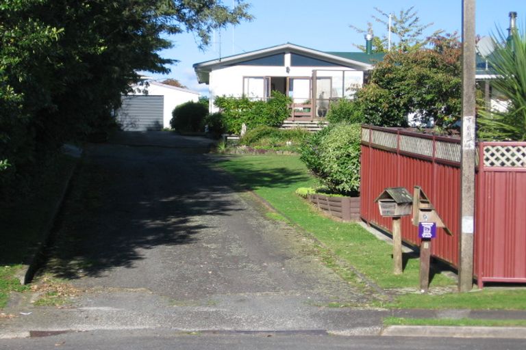 Photo of property in 11 Kitchener Place, Putaruru, 3411