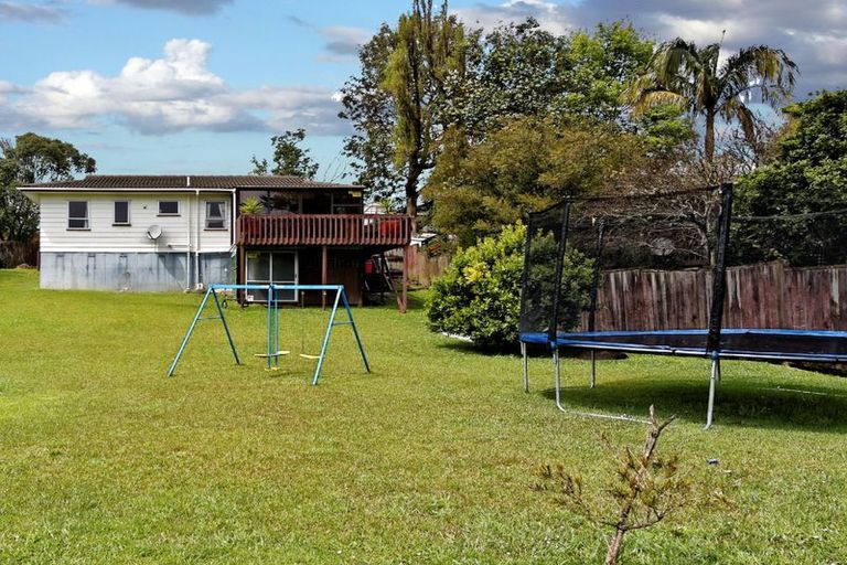 Photo of property in 116 Borich Road, Sunnyvale, Auckland, 0612
