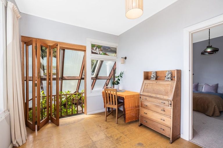 Photo of property in 24 Mahoe Street, Eastbourne, Lower Hutt, 5013