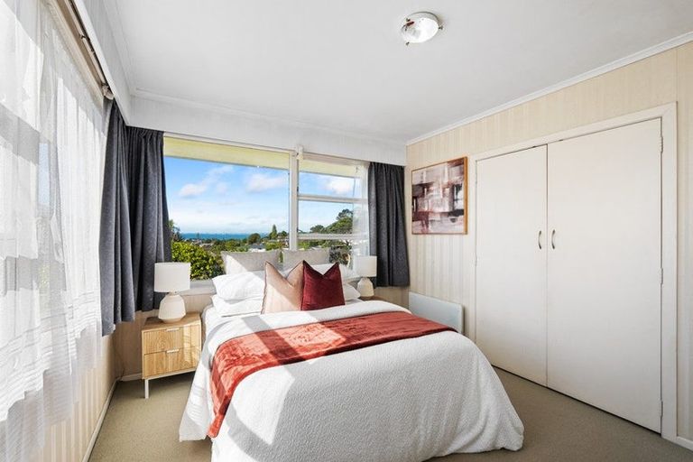 Photo of property in 1 Elizabeth Place, Mairangi Bay, Auckland, 0630