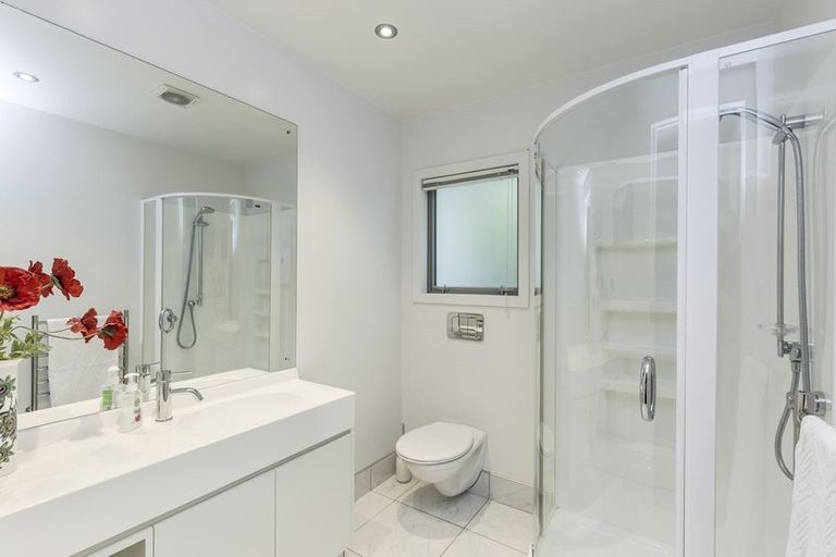 Photo of property in 380a Evans Bay Parade, Hataitai, Wellington, 6021