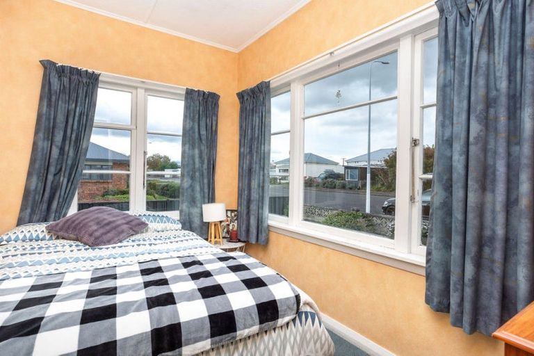 Photo of property in 50 Mcphee Street, Dannevirke, 4930