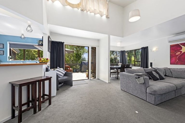 Photo of property in 92c Kamahi Street, Stokes Valley, Lower Hutt, 5019