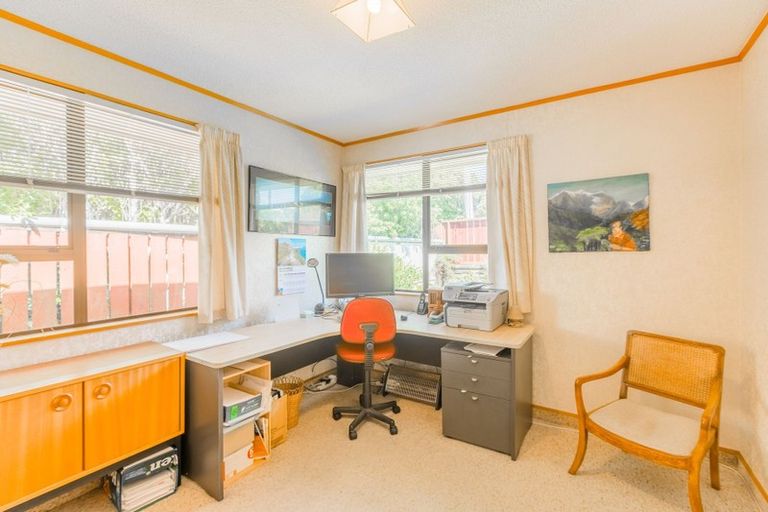 Photo of property in 7 Ngapotiki Street, Paraparaumu Beach, Paraparaumu, 5032