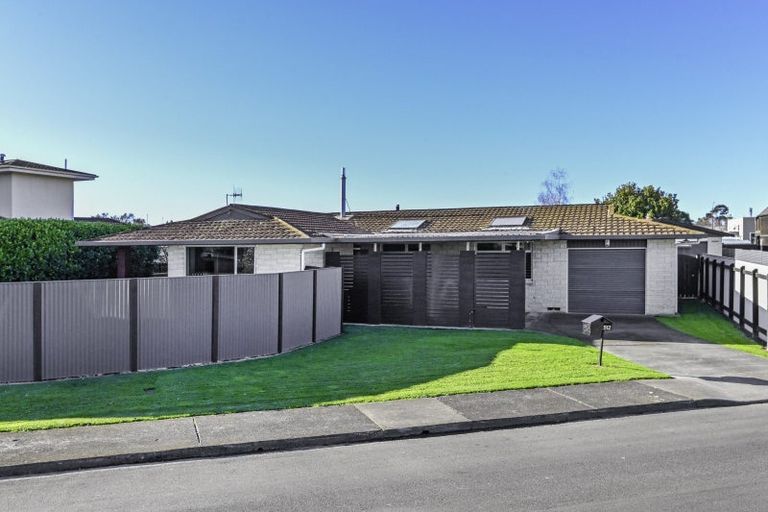 Photo of property in 512 Poplar Place, Akina, Hastings, 4122