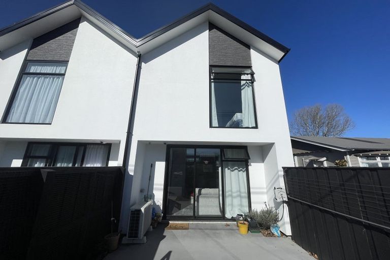 Photo of property in 1/8 New Brighton Road, Shirley, Christchurch, 8061
