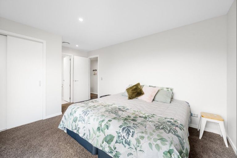 Photo of property in 6 Takahe Lane, Wanaka, 9305