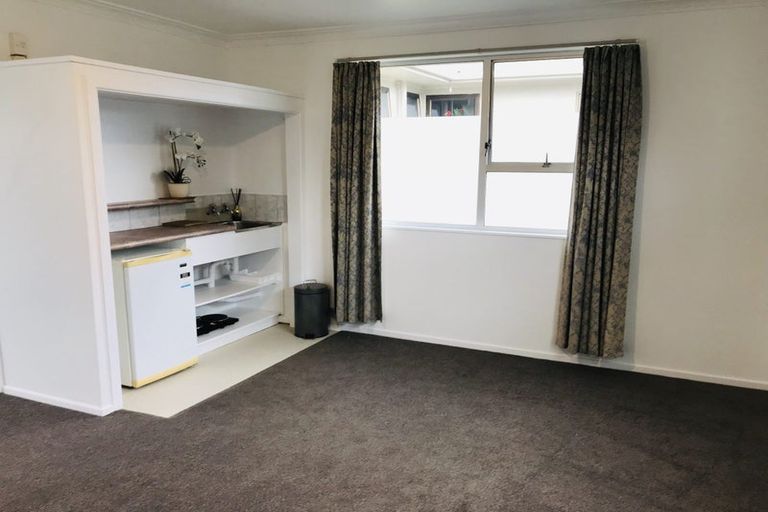 Photo of property in 6 Windsor Terrace, Taradale, Napier, 4112