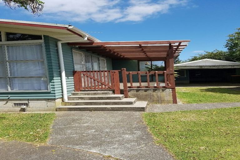 Photo of property in 9 Swallow Drive, Manurewa, Auckland, 2102