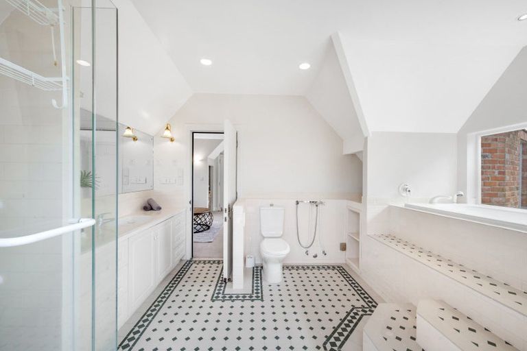 Photo of property in 122 Macleans Road, Bucklands Beach, Auckland, 2014