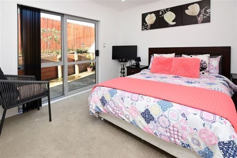 Photo of property in 2 Tirau Place, Mangere, Auckland, 2022