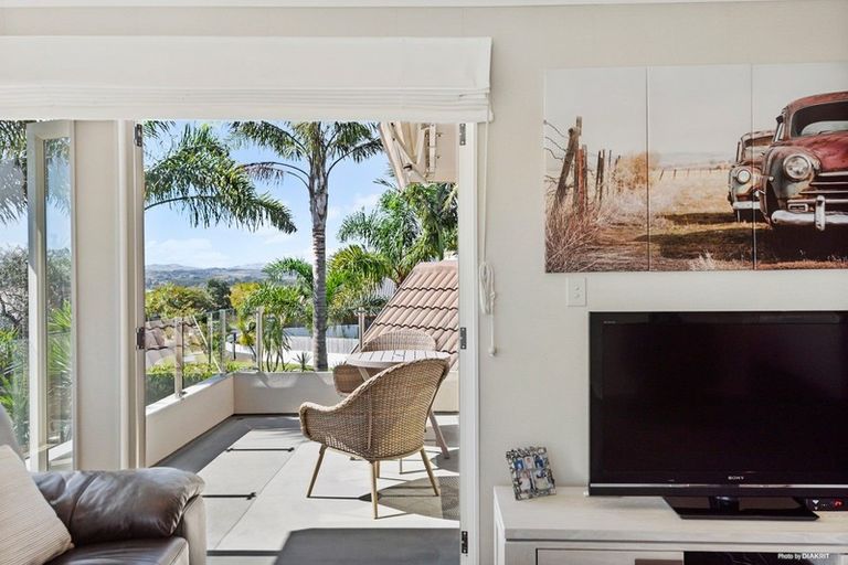 Photo of property in 6 Girdhar Place, Pukekohe, 2120