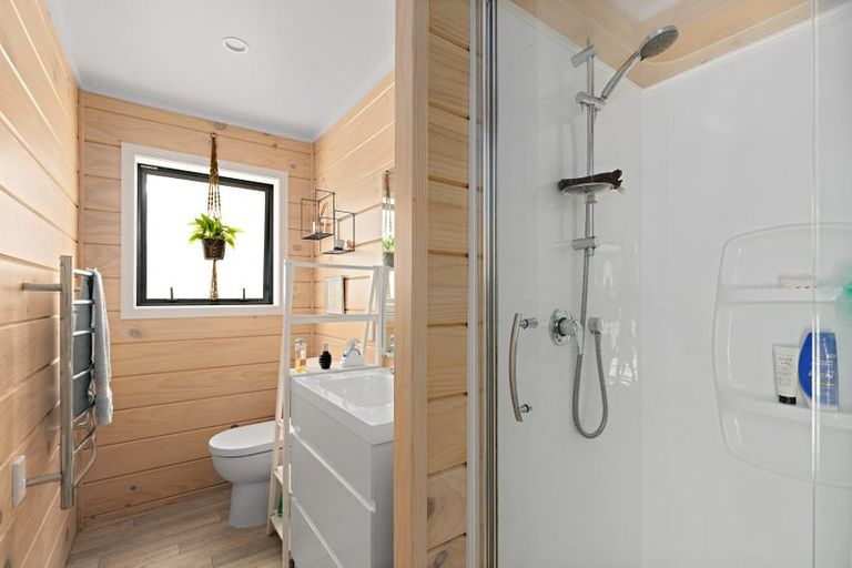 Photo of property in 203 Tahekeroa Road, Tahekeroa, Kaukapakapa, 0873