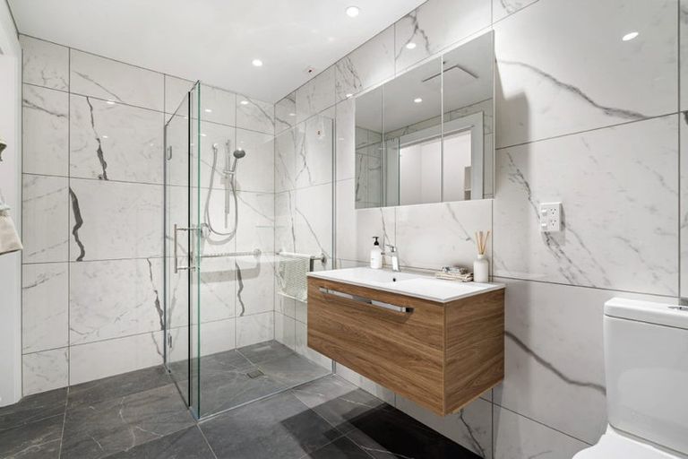 Photo of property in 14/30 Ambassador Glade, Orewa, 0931