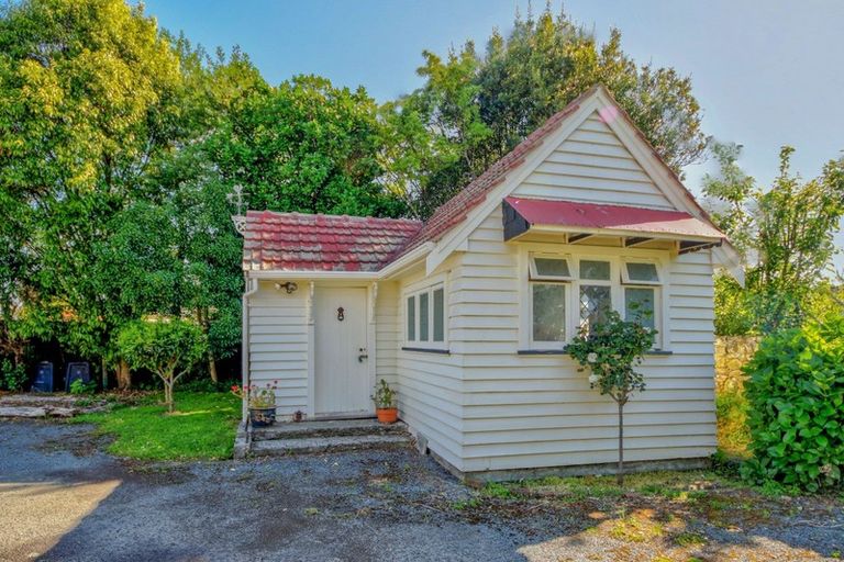 Photo of property in 67 Mako Mako Road, Levin, 5510