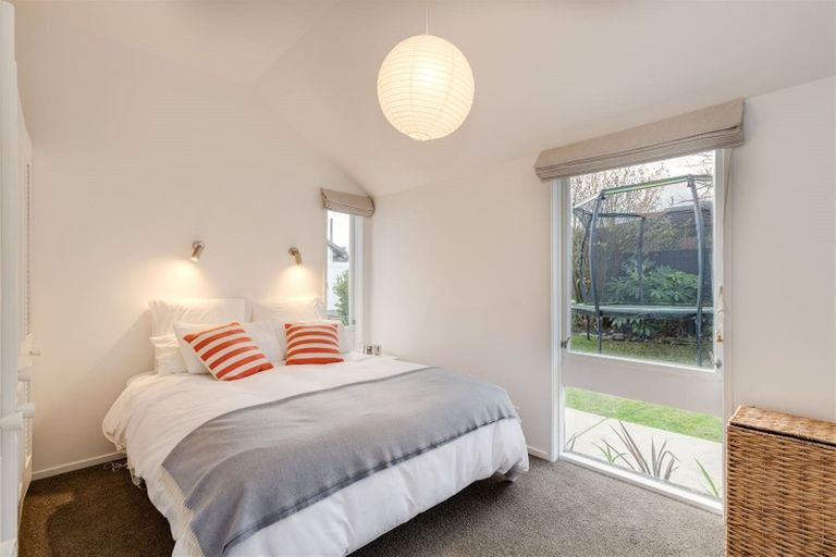 Photo of property in 2 Rutherglen Avenue, Ilam, Christchurch, 8041