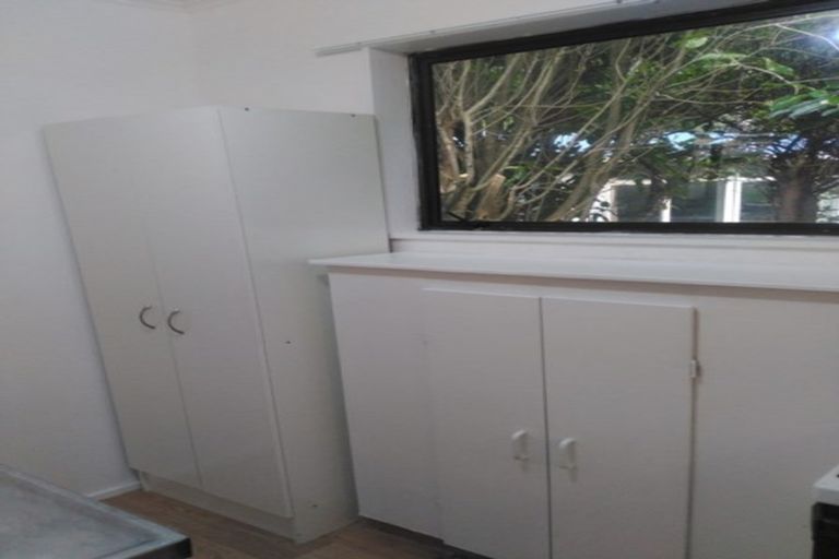 Photo of property in 42 Kamahi Street, Stokes Valley, Lower Hutt, 5019