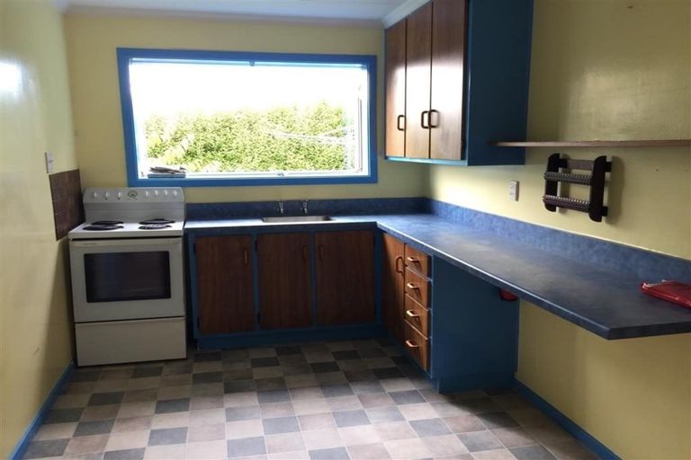 Photo of property in 128 Oteramika Road, Seaward Bush, Invercargill, 9871