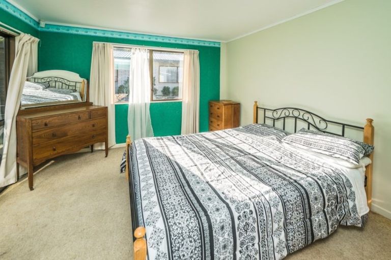 Photo of property in 34 Parkes Avenue, Saint Johns Hill, Whanganui, 4501