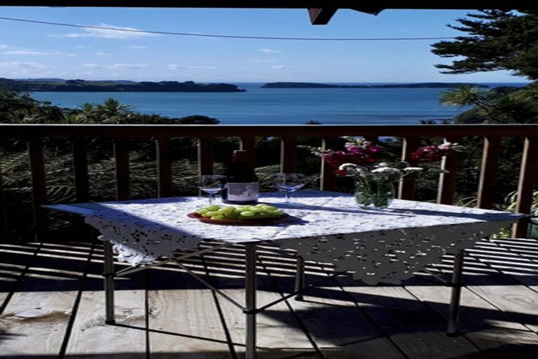 Photo of property in 5 Opahi Bay Road, Mahurangi West, Warkworth, 0983