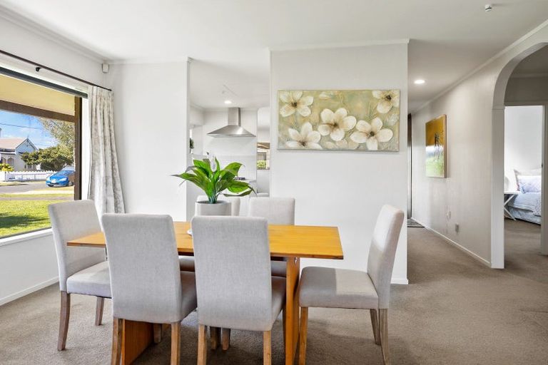 Photo of property in 16 Bryce Street, Cambridge, 3434