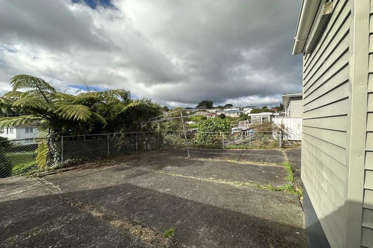 Photo of property in 33 Leicester Street, Cannons Creek, Porirua, 5024