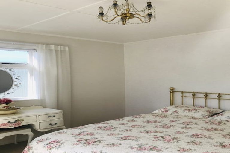 Photo of property in 44 Adderley Street, Westport, 7825