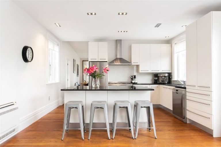 Photo of property in 90 Hawthorne Street, Strowan, Christchurch, 8052