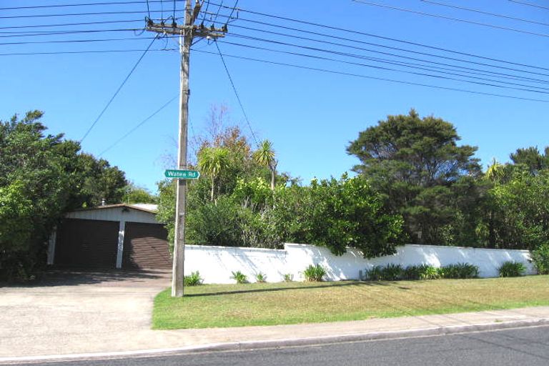 Photo of property in 17 Watea Road, Torbay, Auckland, 0630