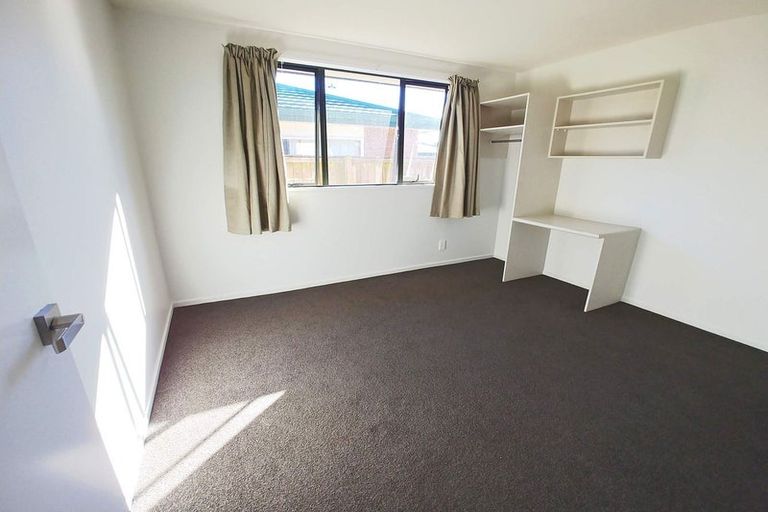Photo of property in 5a Kawaka Street, Riccarton, Christchurch, 8041