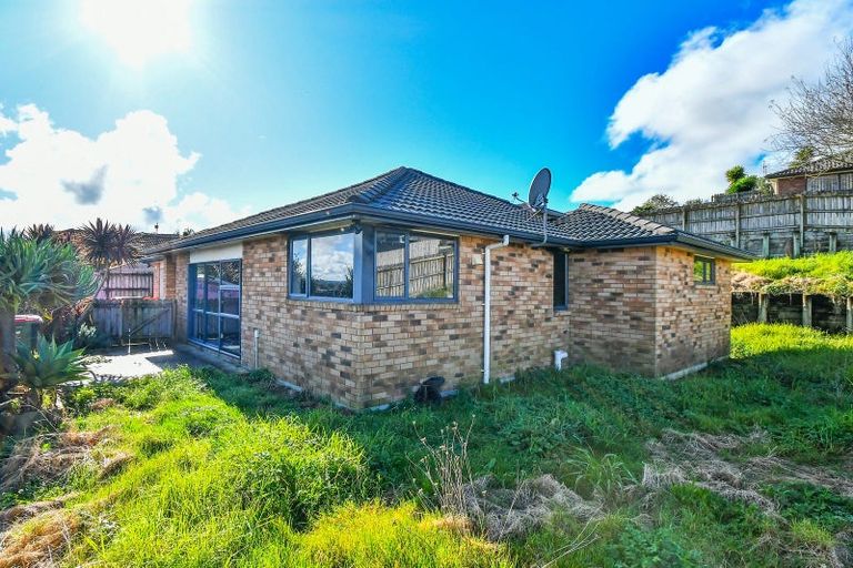 Photo of property in 19 Keri Vista Rise, Papakura, 2110
