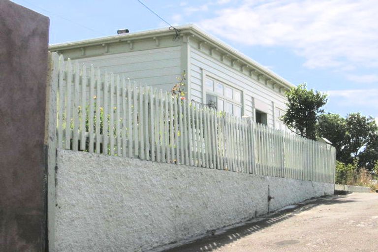 Photo of property in 4 Mudges Terrace, Newtown, Wellington, 6021