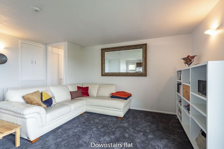 Photo of property in 23 Alexandra Road, Roseneath, Wellington, 6021