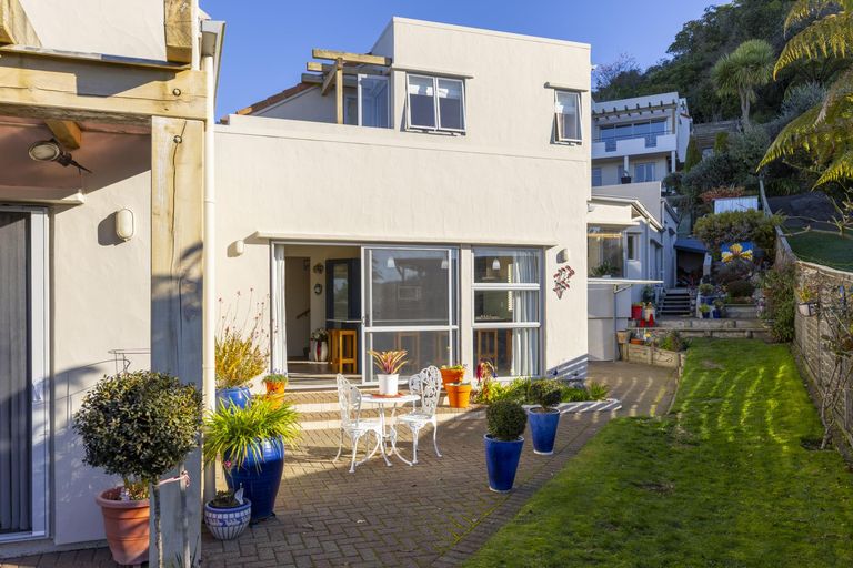 Photo of property in 718 Acacia Bay Road, Acacia Bay, Taupo, 3330