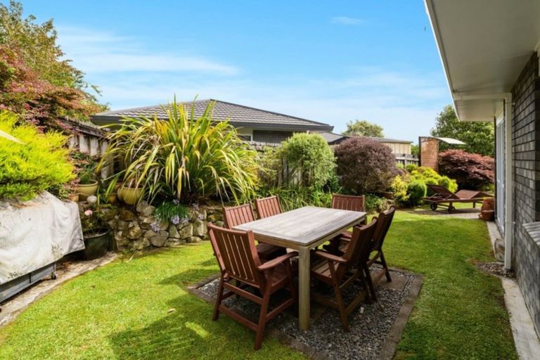Photo of property in 26 Hoyte Place, Pukehangi, Rotorua, 3015