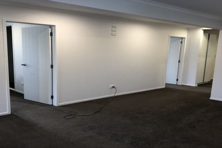 Photo of property in 66 Victory Road, Laingholm, Auckland, 0604