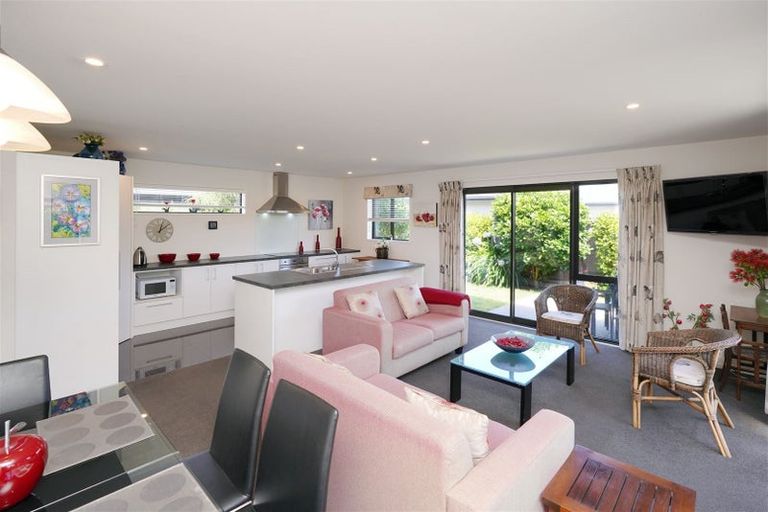 Photo of property in 87 Caulfield Avenue, Halswell, Christchurch, 8025