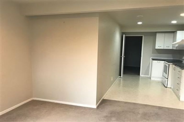 Photo of property in 1/95 Arran Road, Browns Bay, Auckland, 0630