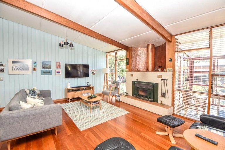 Photo of property in 22 Victoria Street, Carterton, 5713