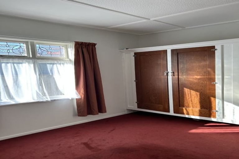 Photo of property in 73 Kauri Street, Miramar, Wellington, 6022