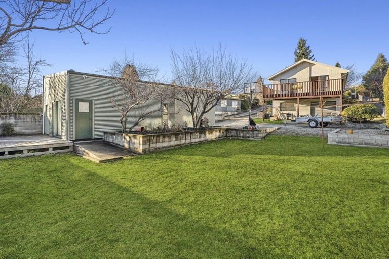 Photo of property in 37 Hunter Crescent, Wanaka, 9305