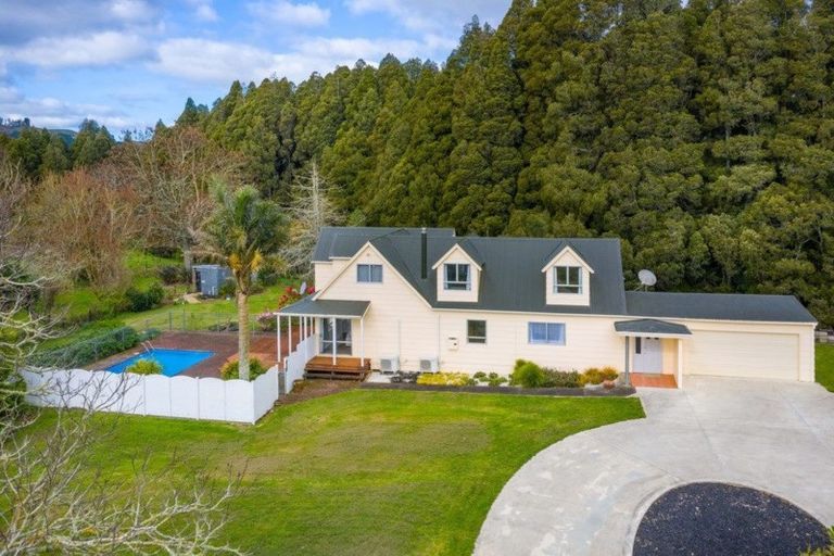 Photo of property in 39 Mangakino Road, Raglan, 3295