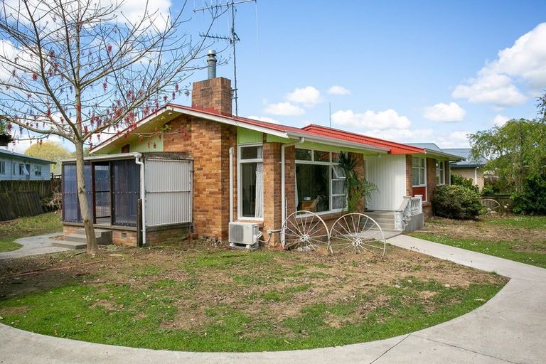 Photo of property in 234 Shakespeare Street, Leamington, Cambridge, 3432