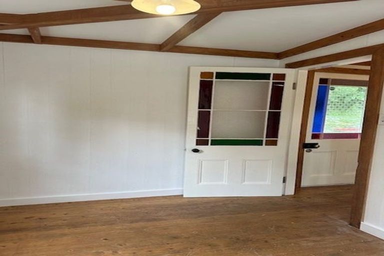 Photo of property in 354 Wairere Road, Waitakere, Henderson, 0782