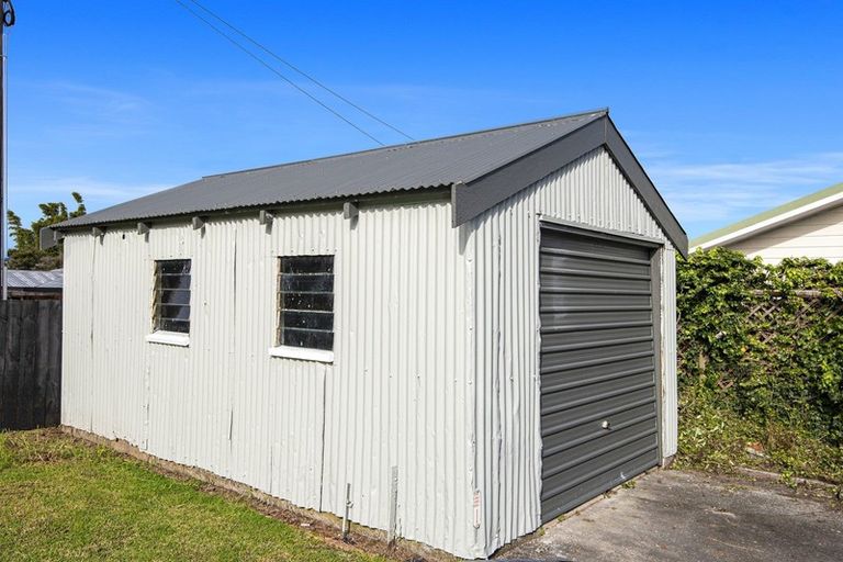 Photo of property in 51 Memorial Drive, Parahaki, Whangarei, 0112