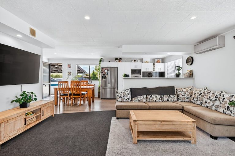 Photo of property in 60 Grace Crescent, Richmond Heights, Taupo, 3330