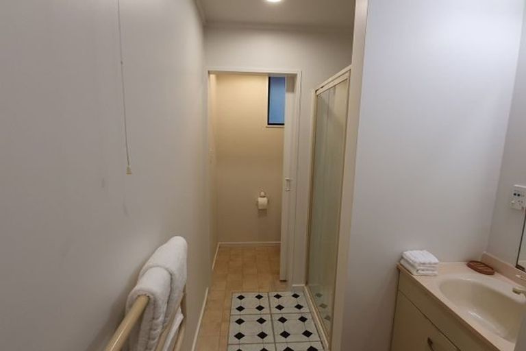 Photo of property in 6 Creswick Terrace, Northland, Wellington, 6012