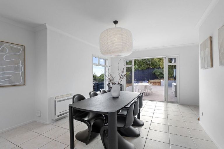 Photo of property in 37 Highcrest Heights, Westmorland, Christchurch, 8025