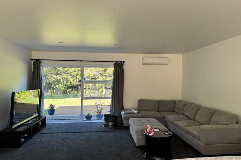Photo of property in 9 Mudgeways Road, Massey, Auckland, 0614