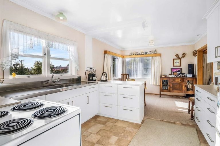 Photo of property in 2 Margaret Street, Levin, 5510